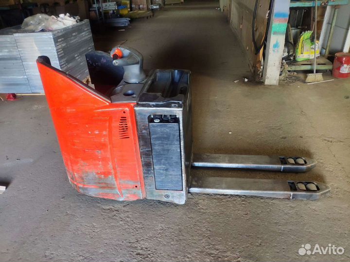 Транспортировщик паллет Linde Т 20 Sp бу