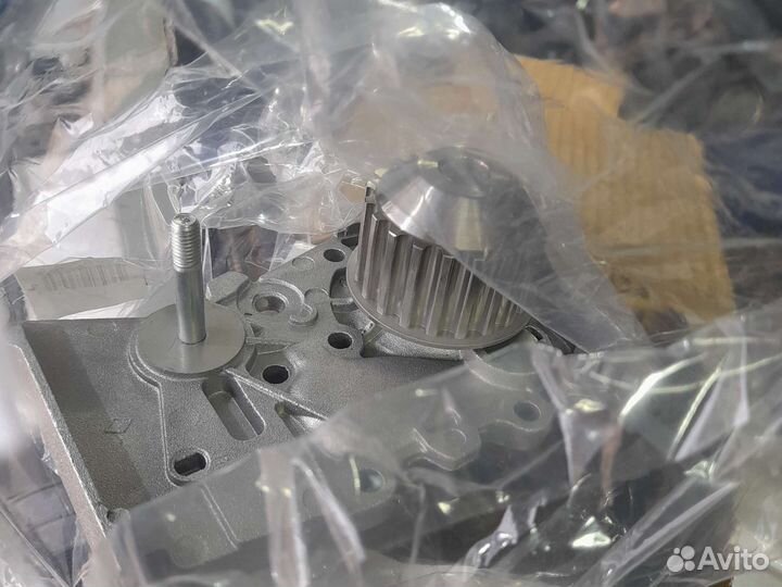 Помпа renault logan 1.6