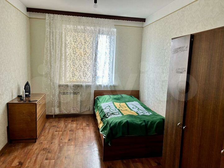 2-к. квартира, 64 м², 8/10 эт.