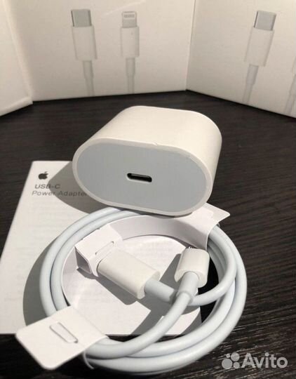 Блок зарядки iPhone 20w + кабель