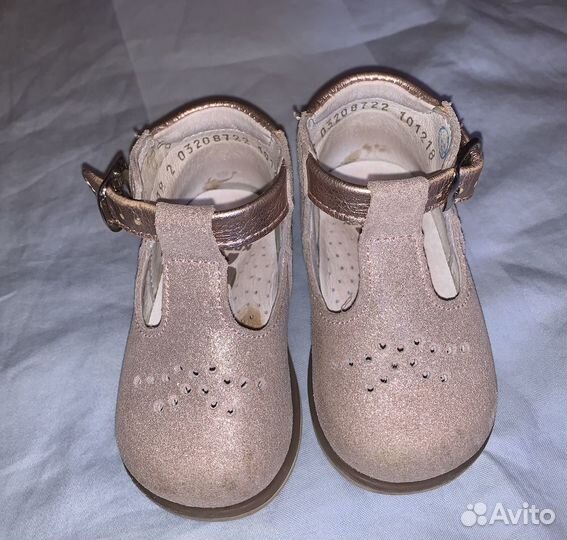 Сандалии для девочки