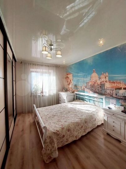 2-к. квартира, 65 м², 4/4 эт.