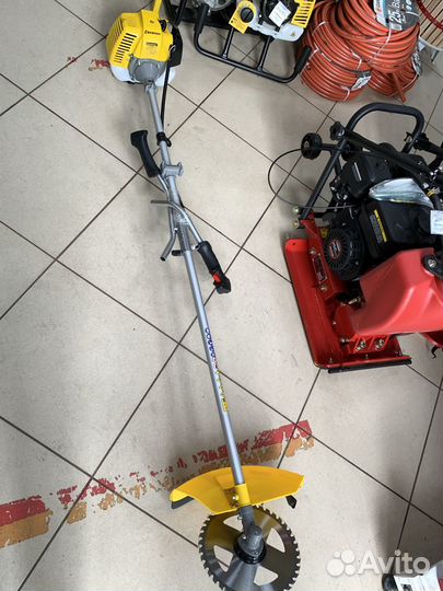 Бензокоса champion T 523