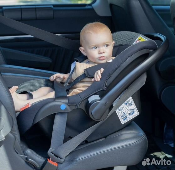 Автолюлька /автокресло от 0 babyton