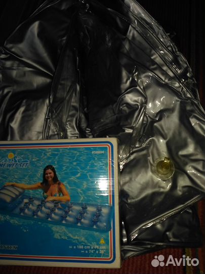 Надувной матрас для плавания