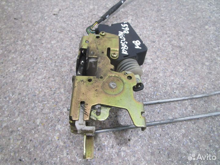 Замок двери правый Mercedes-Benz A9437200735