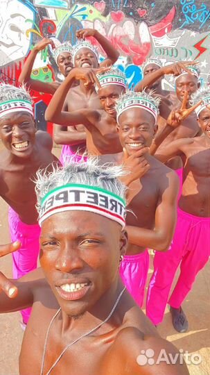 Поздравление из Африки для девушки