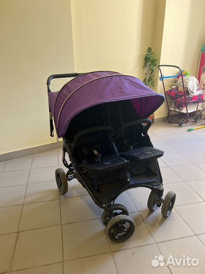 Коляска для двойни погодок valcobaby snap duo