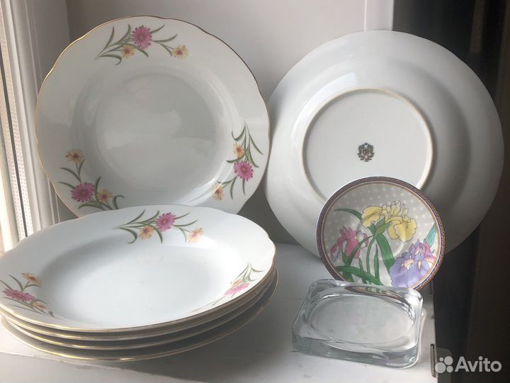 Посуда -СССР (блюдца,салатник, стопки)