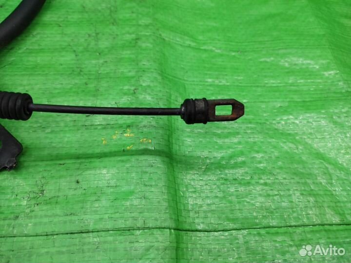 Трос ручника левый Hyundai Tucson 2004-2009