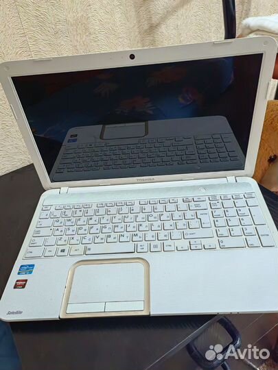 Ноутбук на запчасти