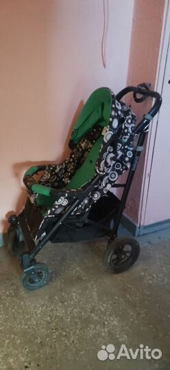Прогулочная коляска
