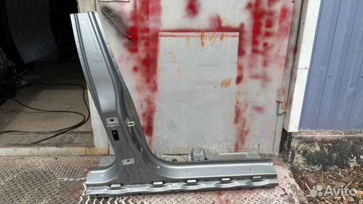 Порог кузова правый Bmw 5 Серия E60 2.5 AT