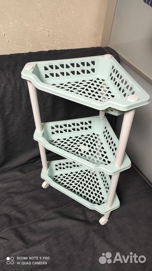 Этажерка на колесиках угловая в ванную