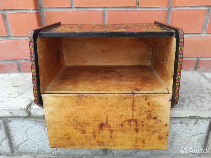 Хлебница деревянная