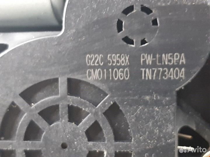 Стеклоподъемник электрический задний правый Mazda