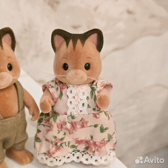 Семья котиков Sylvanian Families