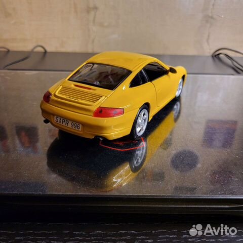 Модель Maisto 1 24 Porsche 911