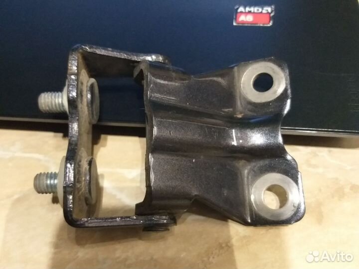 Петли двери багажника субару аутбэк BR 14