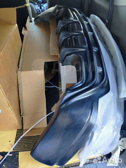 Накладка на задний бампер 