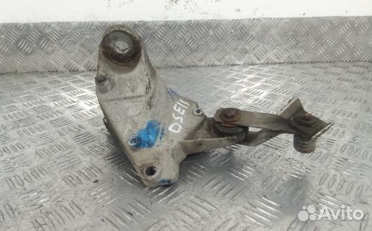 Кронштейн кпп опорный volkswagen passat B5 (OSE11D