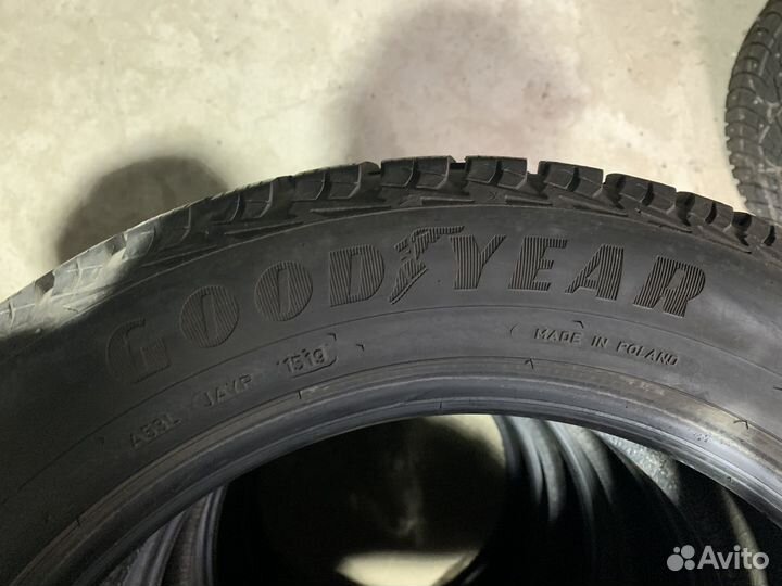 Goodyear UltraGrip Ice 2 235/55 R18 104T