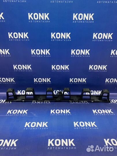 Заднее крепление бампера на Форд Фокус 3 седан