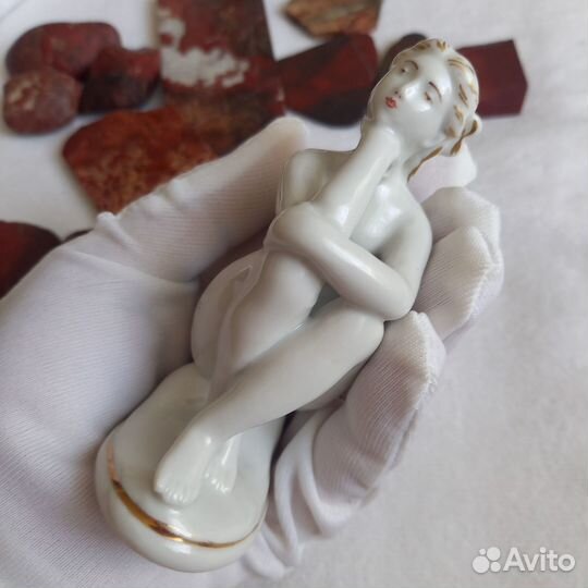 Статуэтка Девушка обнаженная фарфор лфз СССР