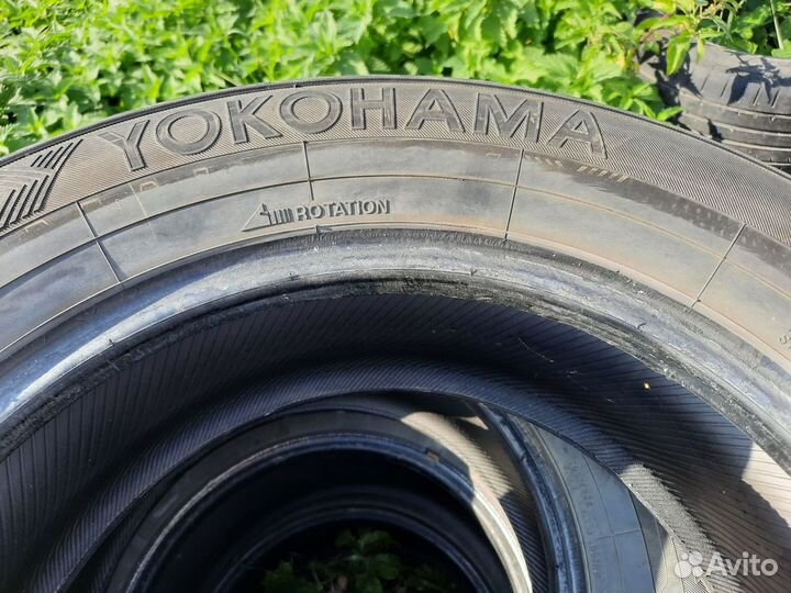 Yokohama 125T 215/65 R16 102T