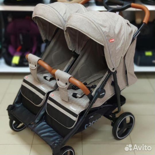 Коляска для двойни Carrello Connect 2 в 1