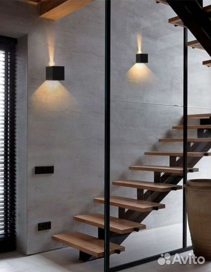 Светильник Бра Elegant 8389 черный 100*100*100