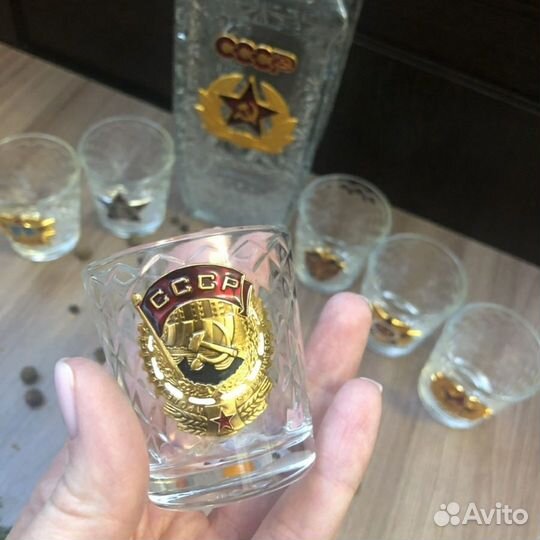 Подарочный набор рюмок с графиком