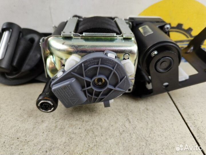 Ремень безопасности передний левый Land Rover