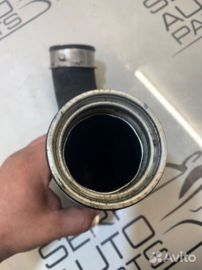 Патрубок интеркулера Volkswagen Passat B6 2.0 BMR