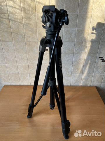 Штатив для видео- фотокамеры Benro KH1000
