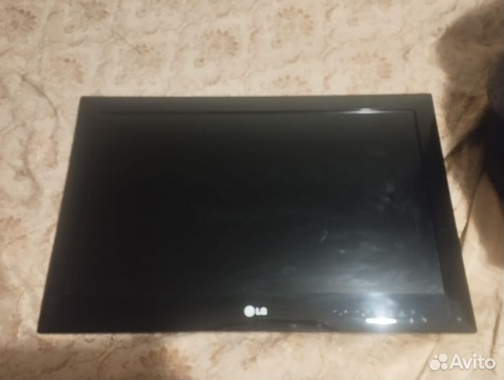 2 телевизора LG