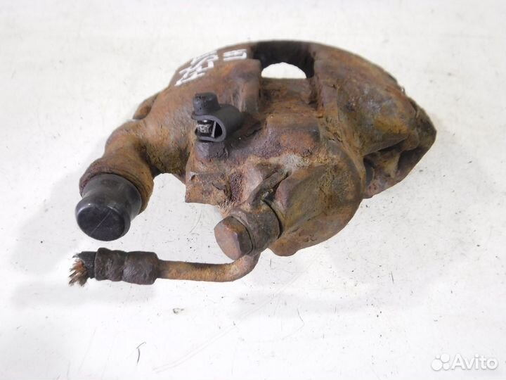 Суппорт передний Ford Fiesta