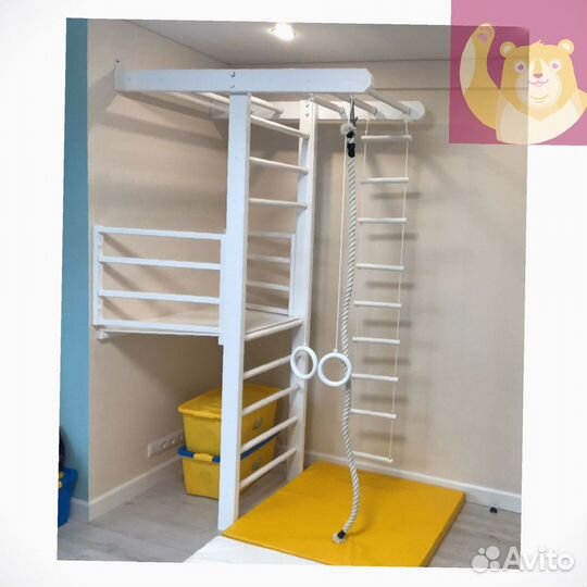 Шведская стенка с балконом