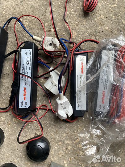 Блоки для питания для замков