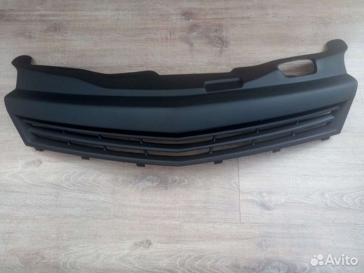 Решетка радиатора Опель астра h gtc