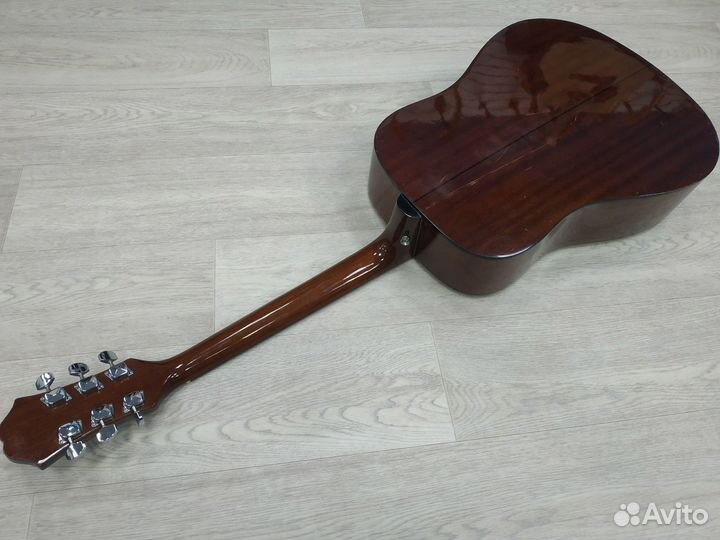 Акустическая гитара Epiphone