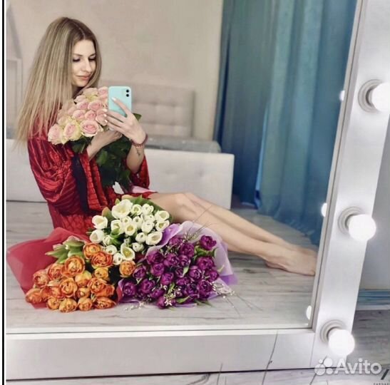 Гримерное зеркало с подсветкой