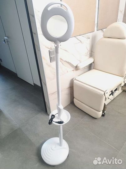 Лампа лупа напольная