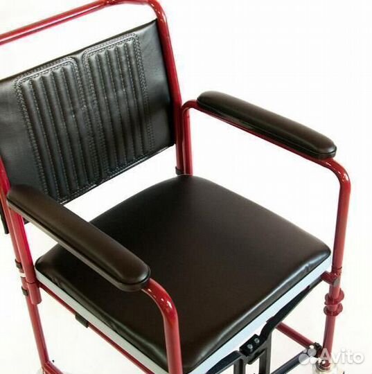 Кресло-каталка с санитарным устройством FS692-45