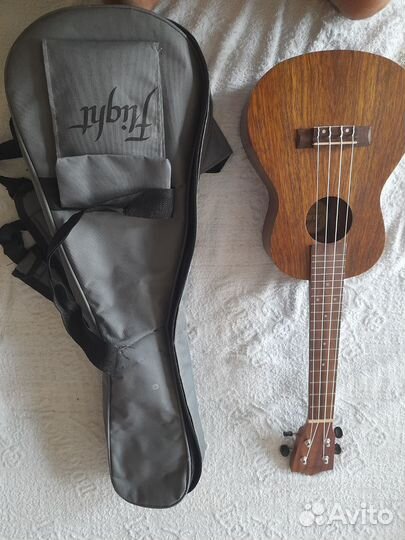 Укулеле гавайская гитара