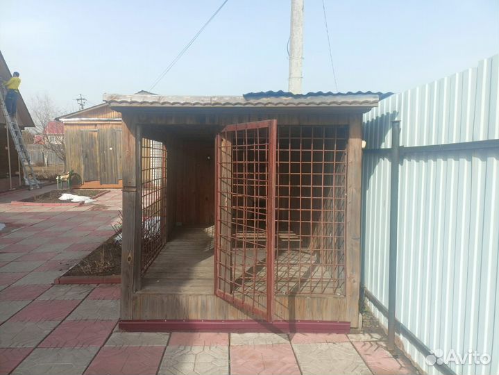 Вольер для собак, дрова
