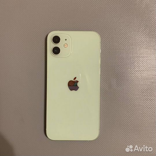 iPhone 12, 64 ГБ