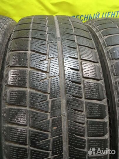 Bridgestone Blizzak Revo GZ 215/60 R17