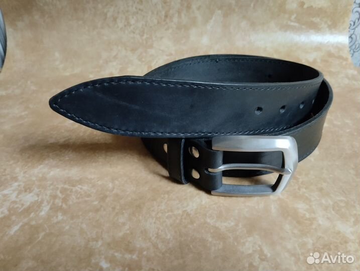 Ремень из натуральной кожи. Черный