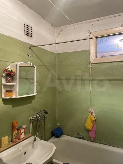 2-к. квартира, 45 м², 5/5 эт.